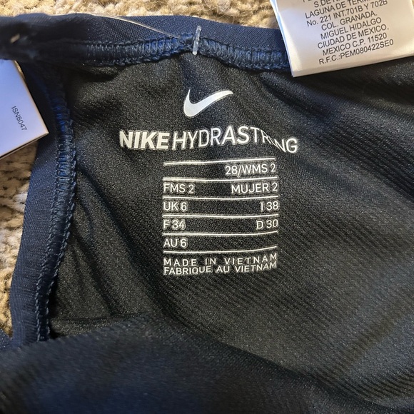 Nike hydrastrong Swimsuit - Picture 2 of 5